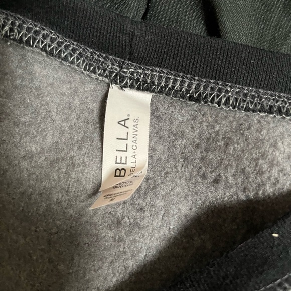 NINE LINE Gray and Black Sweatshirt with 'Relentlessly Fierce' Print Size M - Picture 5 of 6